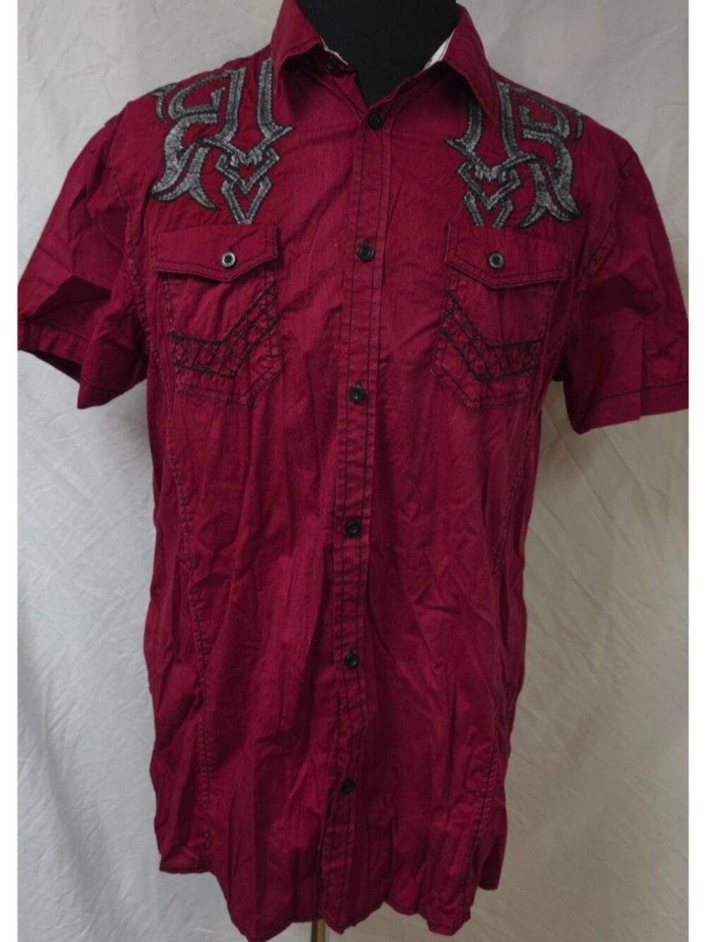 VTG ROAR Signature Mens XL Embroidered Red Skull Thick Stitch Short Sleeve Shirt